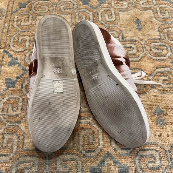 Casadei Tan & White Leather Sneakers | Size 39 - Picture 10 of 11